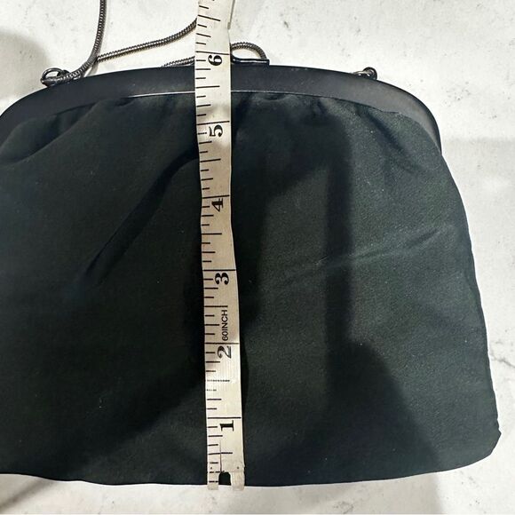 Vintage | deep green satin bag on a chain with the 1987 opera ticket - Picture 13 of 14